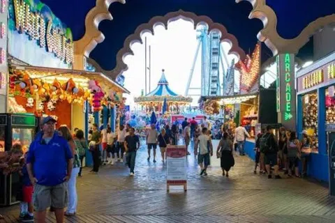 Four Miles of Wooden Planks: The Story of Atlantic City's Boardwalk