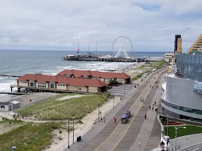 El Paseo Marítimo (The Boardwalk)